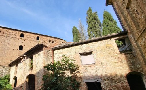 Castle To Be Renovated For Sale In Montalcino, Valdorcia