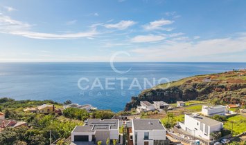 Villa in Estreito da Calheta, Madeira, Portugal 1