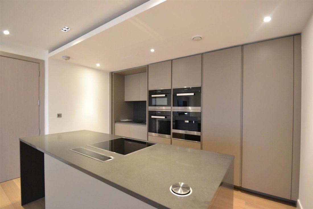Apartment in Charing Cross, Westminster, England 3 - 16741063