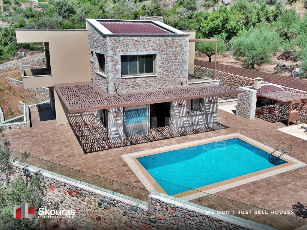 Villa in Verga Community, Peloponnese, Western Greece and the Ionian, Greece 2 - 16727545