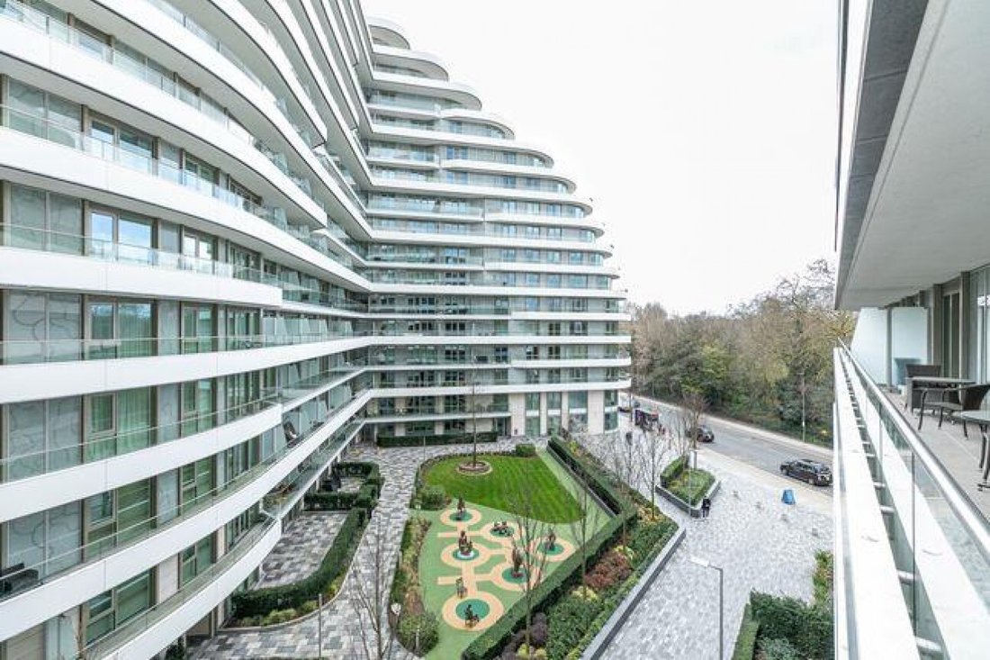 Apartment in Battersea, Wandsworth (Greater London), England 2 - 16741086