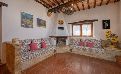 Castle To Be Renovated For Sale In Montalcino, Valdorcia