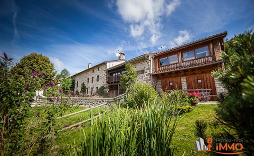 House in Saillant, Auvergne-Rhône-Alpes, France 1
