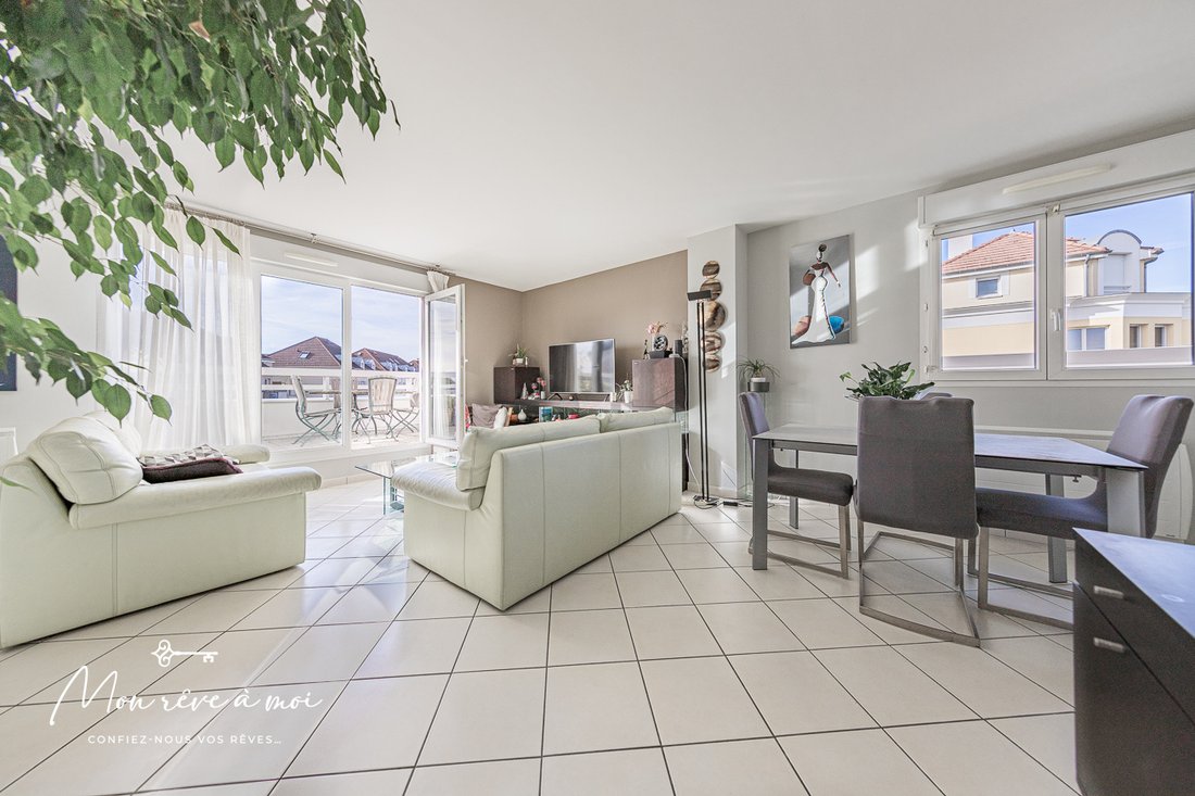 Apartment in Village Doumer, Carrieres-sur-Seine, France 3 - 16741618