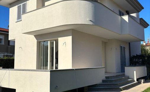 Villa à Pietrasanta, Toscane, Italie 1