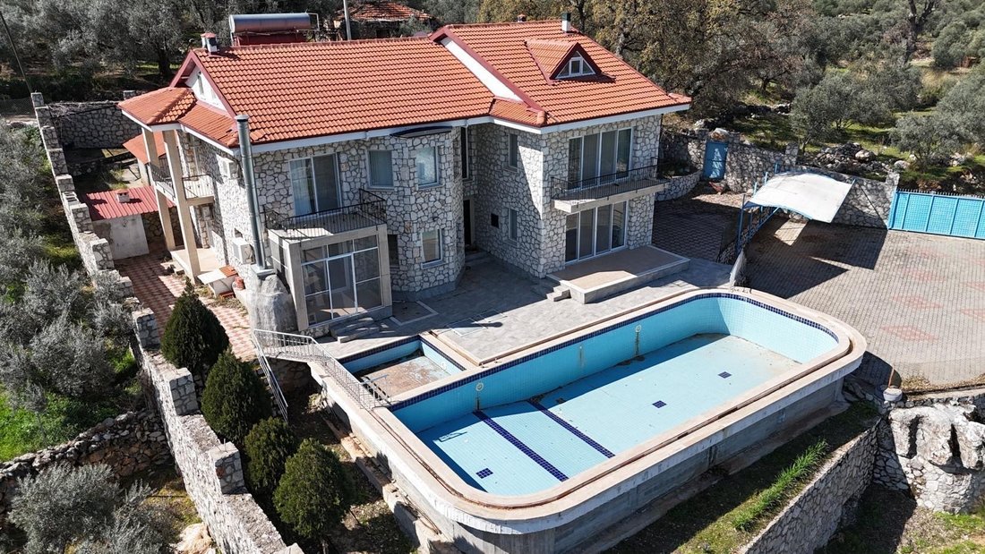 Villa in Bozyer, Muğla, Turkey 1 - 16743904