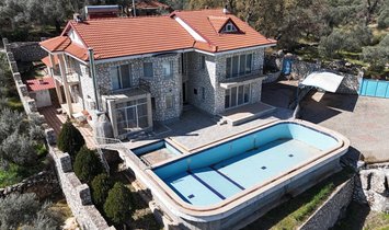 Villa à Bozyer, Muğla, Turquie 1