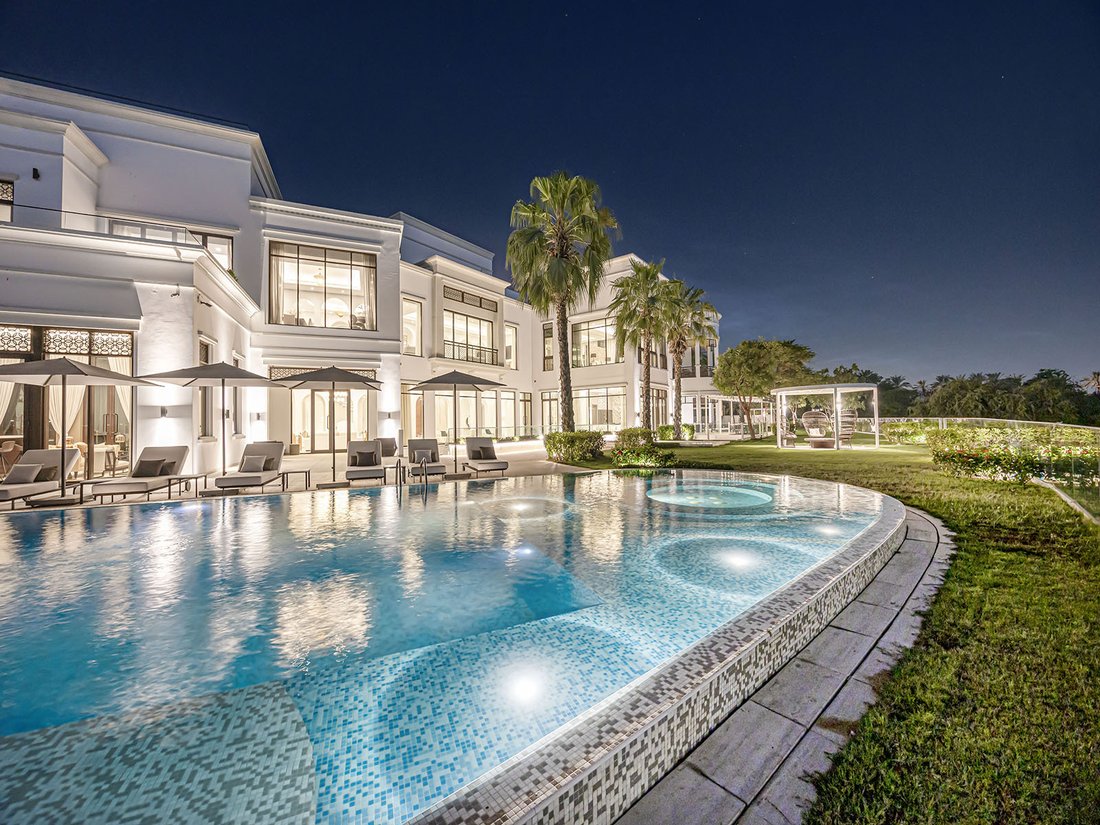 Villa in Dubai, Dubai, United Arab Emirates 1 - 16744303