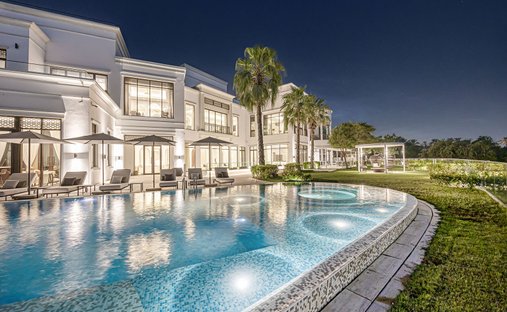 Villa in Dubai, Dubai, United Arab Emirates 1