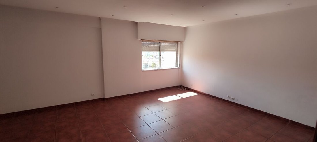 Apartment in Odivelas, Lisbon, Portugal 5 - 16744000