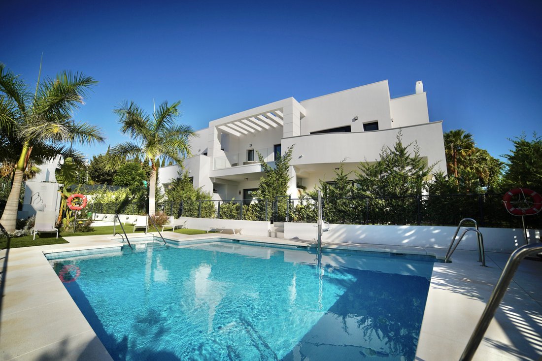 Townhouse in Marbella, Andalusia, Spain 1 - 16743800