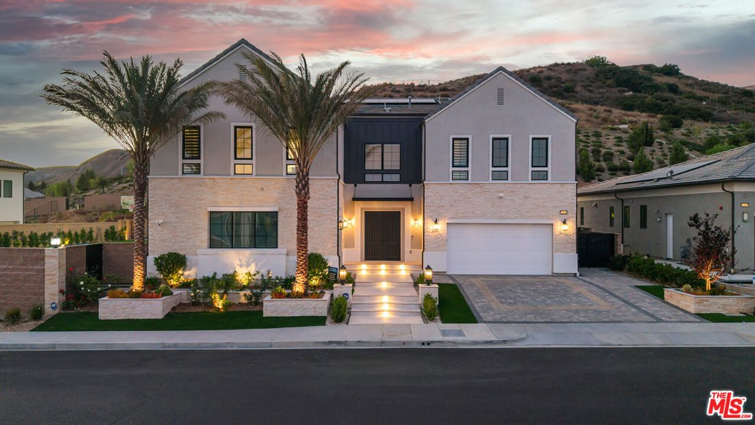 House in Los Angeles, California, United States 1 - 16744699