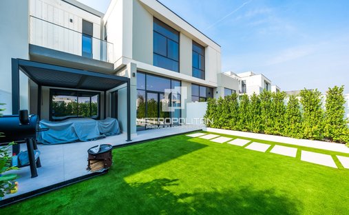 Townhouse in Jebel Ali Village, Dubai, United Arab Emirates 1