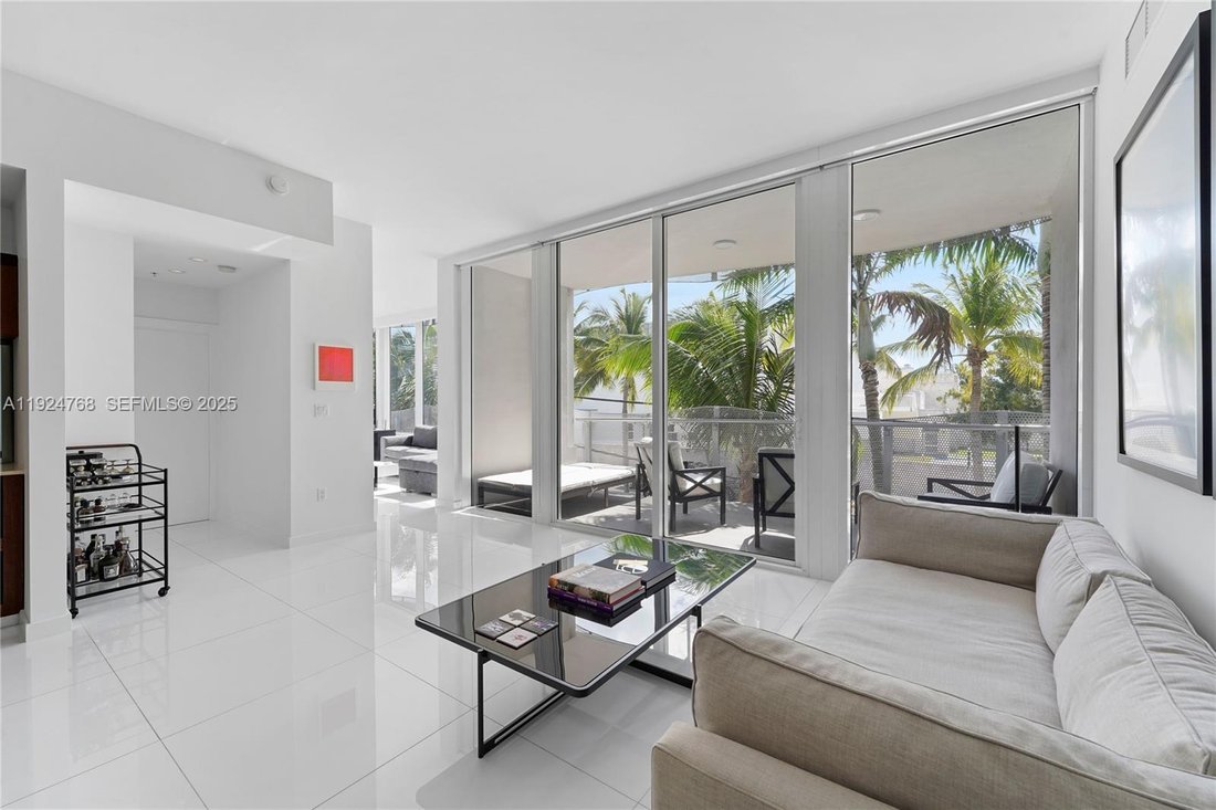 Condo in Miami Beach, Florida, United States 3 - 16742391