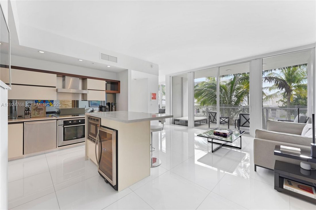 Condo in Miami Beach, Florida, United States 1 - 16742391