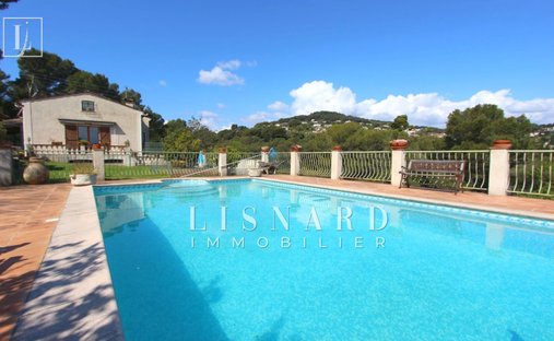 Villa à Centre, Vallauris, France 1