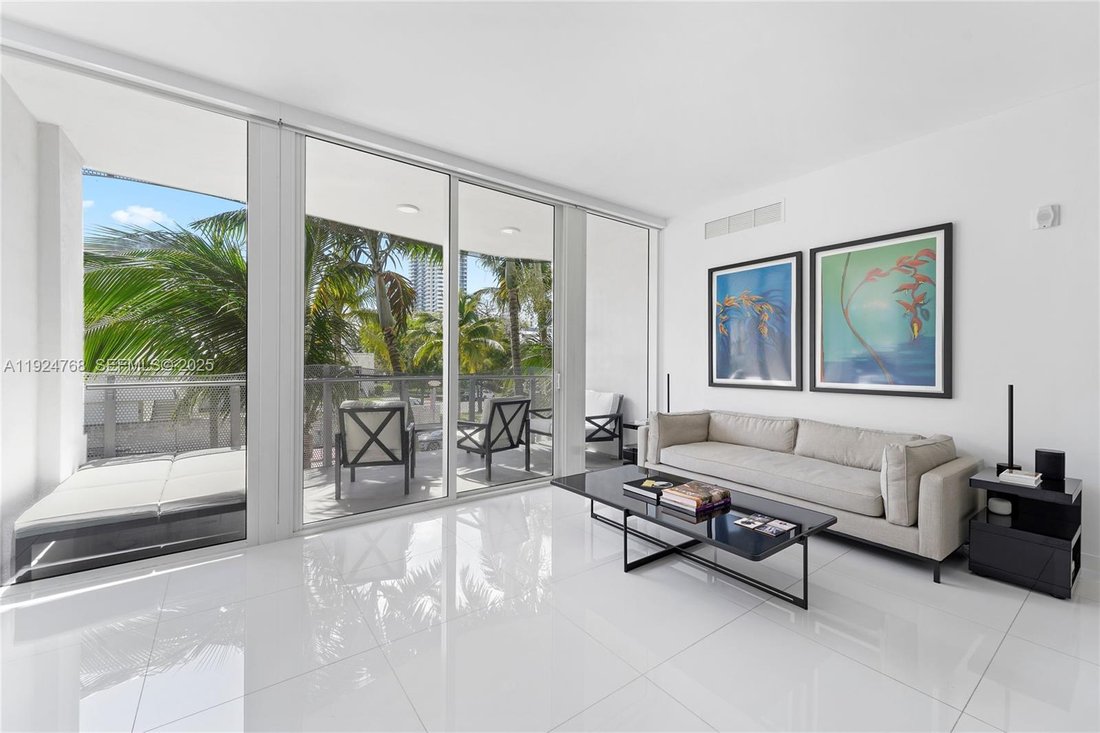 Condo in Miami Beach, Florida, United States 2 - 16742391