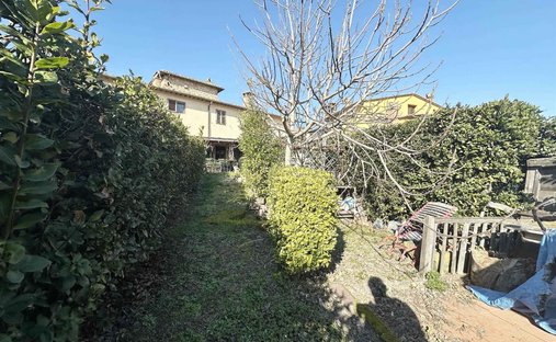 Castle for Sale in Montespertoli, Tuscany, Italy