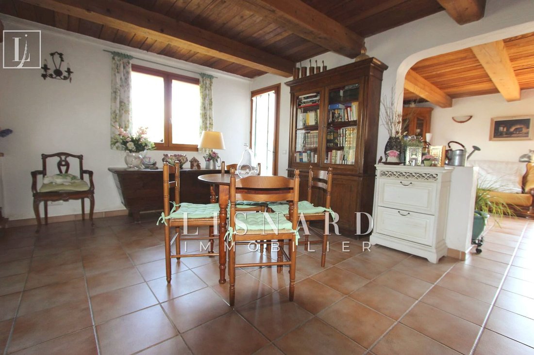 Villa in Centre, Vallauris, France 4 - 16744281