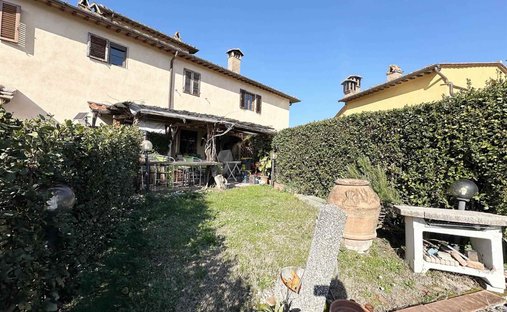 Castle for Sale in Montespertoli, Tuscany, Italy