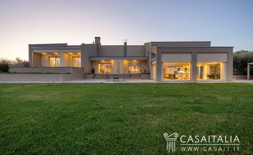 Castle for Sale in Montefalco, Umbria, Italy