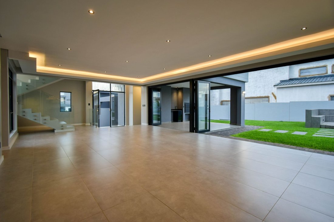 House in Sunderland Ridge AH, Gauteng, South Africa 5 - 16745231