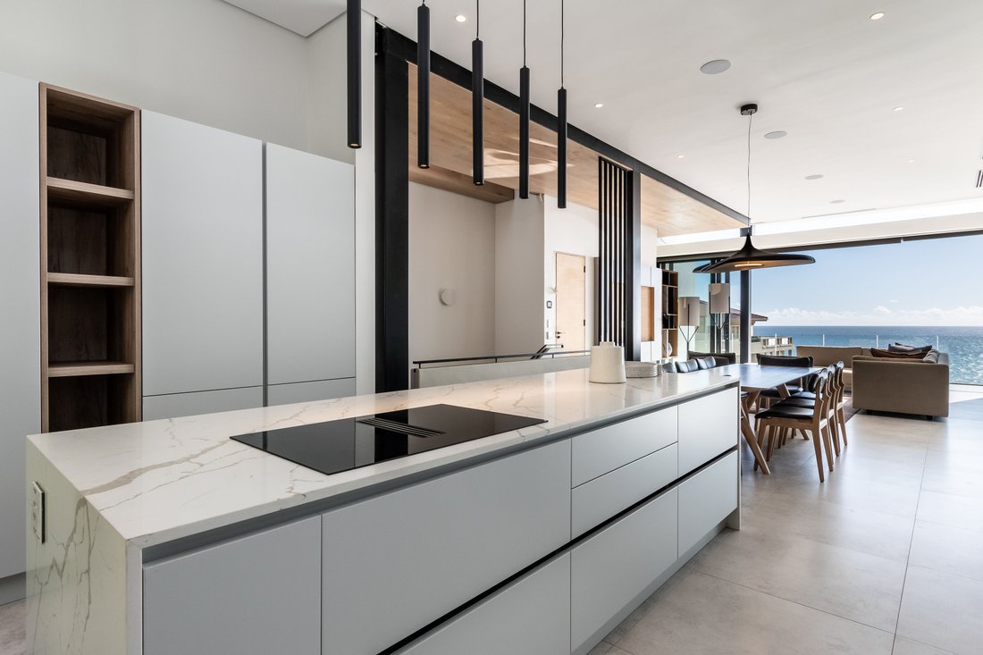 Apartment in Bakoven, Cape Town, South Africa 5 - 16745225