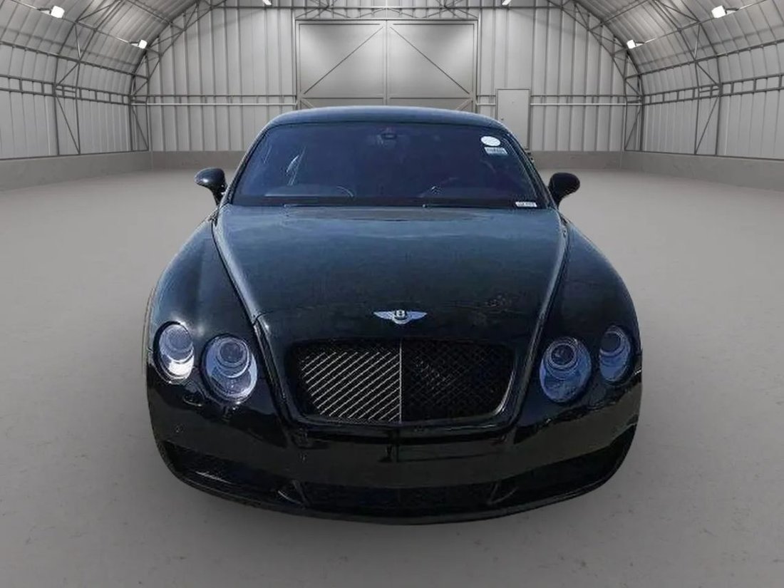 Coupe in Oshkosh, WI, United States 5 - 16083135