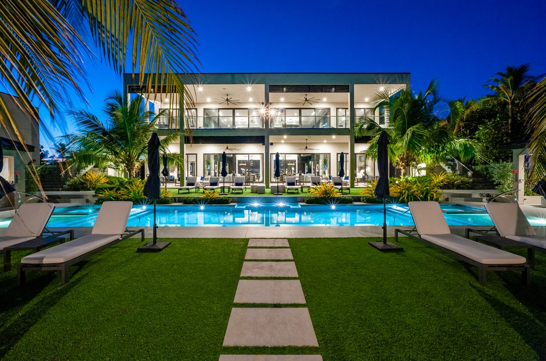 Estate in Bodden Town, Bodden Town, Cayman Islands 5 - 16744682