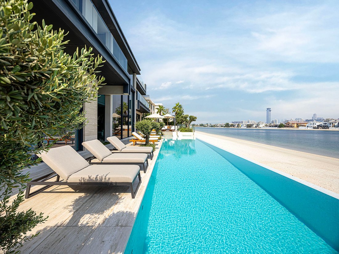 Villa in Dubai, Dubai, United Arab Emirates 1 - 16745325