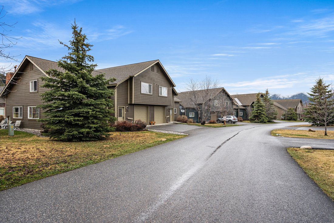 Condo in Gallatin Gateway, Montana, United States 3 - 16745367