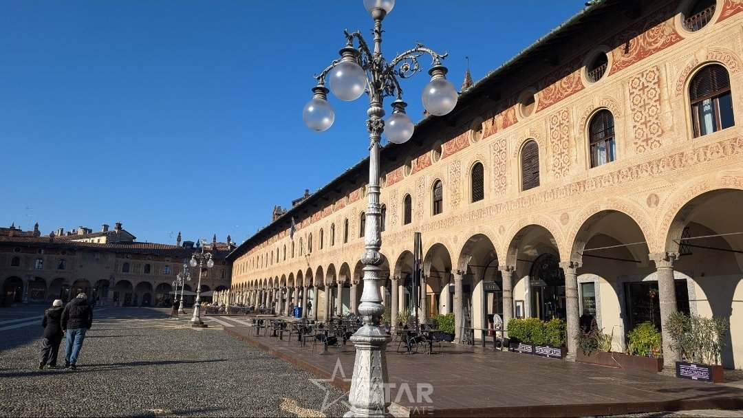 House in Historic Center, Vigevano, Italy 1 - 16745240