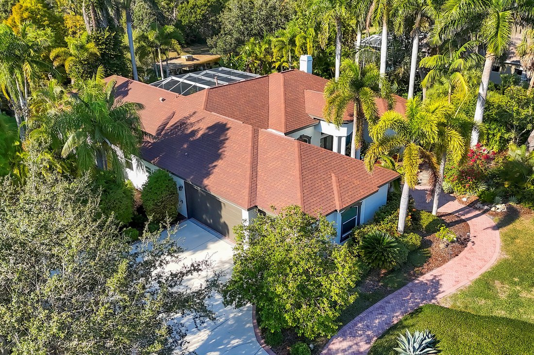 Bradenton, Florida, United States 5 - 16745393