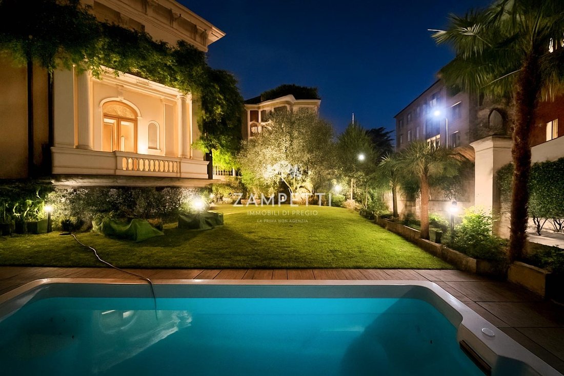 Apartment in Milan, Lombardy, Italy 4 - 16745402