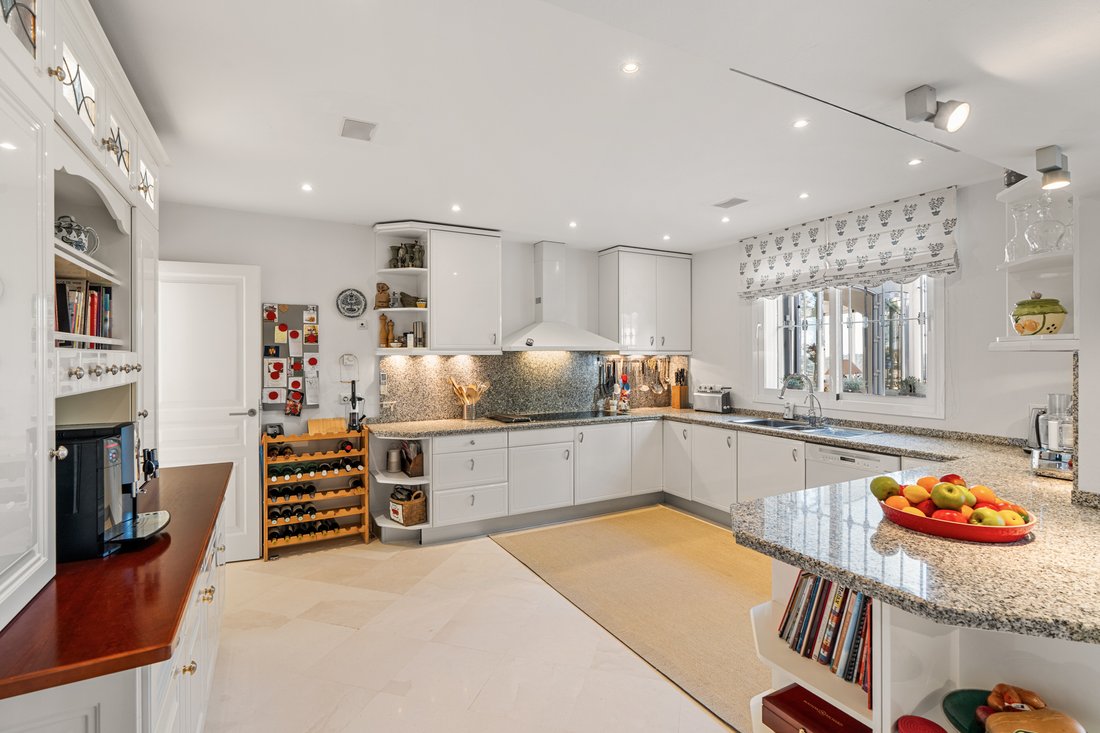 Appartement à La Quinta, Benahavís, Andalousie 5 - 16696257