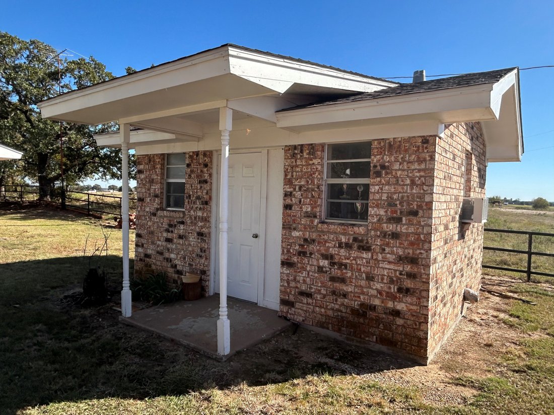 Farm Ranch in Bridgeport, Texas, United States 3 - 16745450