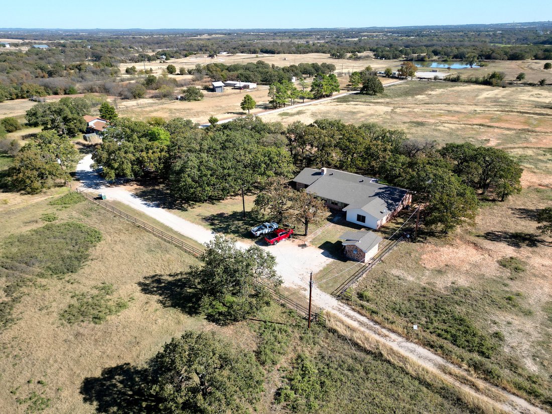 Farm Ranch in Bridgeport, Texas, United States 1 - 16745450
