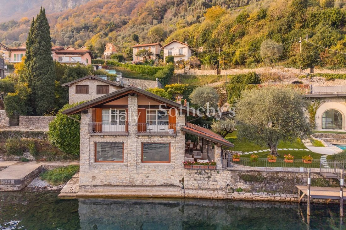 House in Sala Comacina, Lombardy, Italy 2 - 16745460