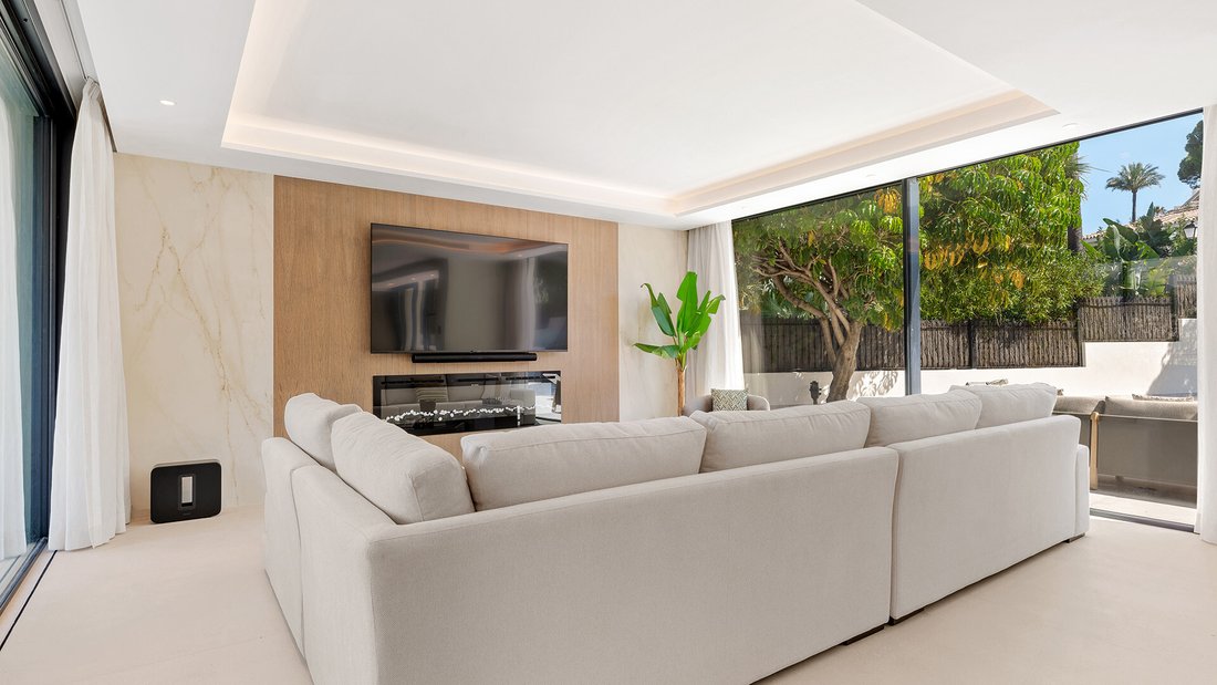 Villa in Nueva Andalucia, Marbella, Spain 5 - 16746345