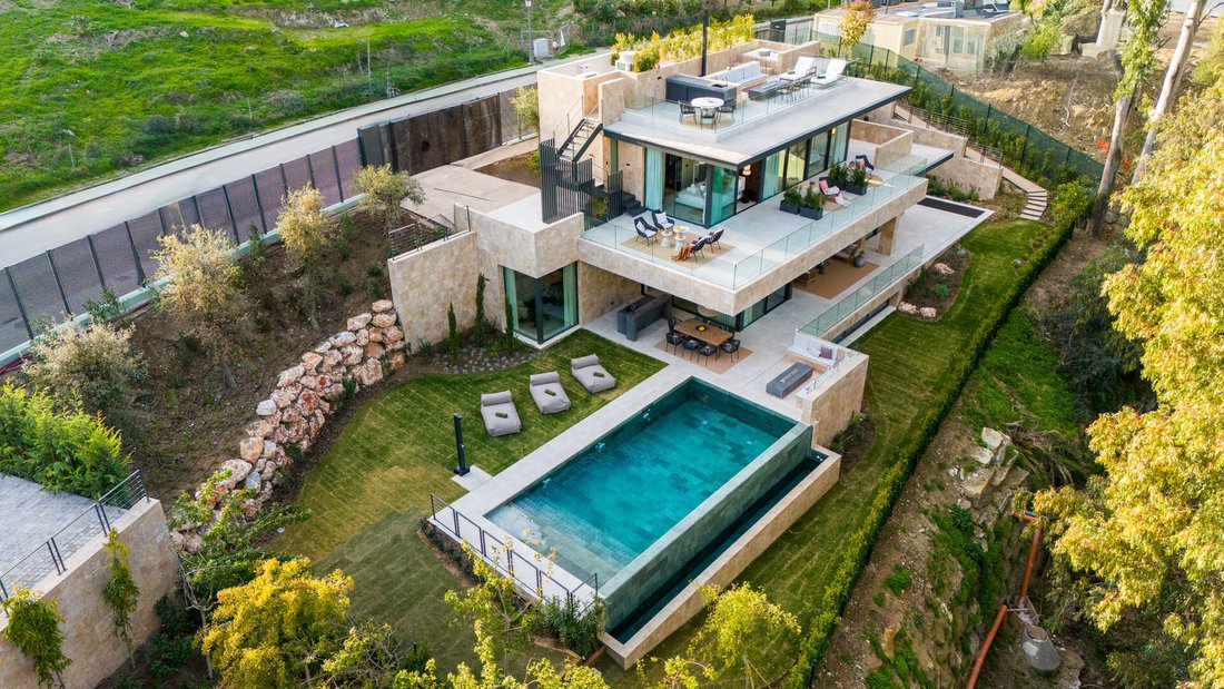 Villa in Nueva Andalucia, Marbella, Spain 2 - 16745812