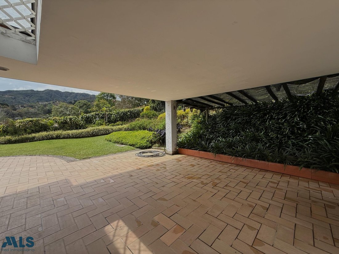 House in La Fe, Antioquia, Colombia 2 - 16745913