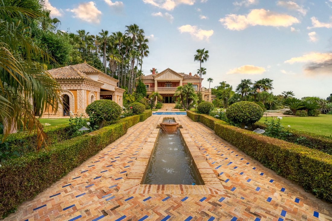 Villa in Marbella, Andalusia, Spain 3 - 16745836