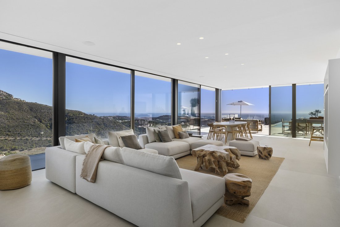 Villa in Benahavis, Andalusia, Spain 3 - 16746128