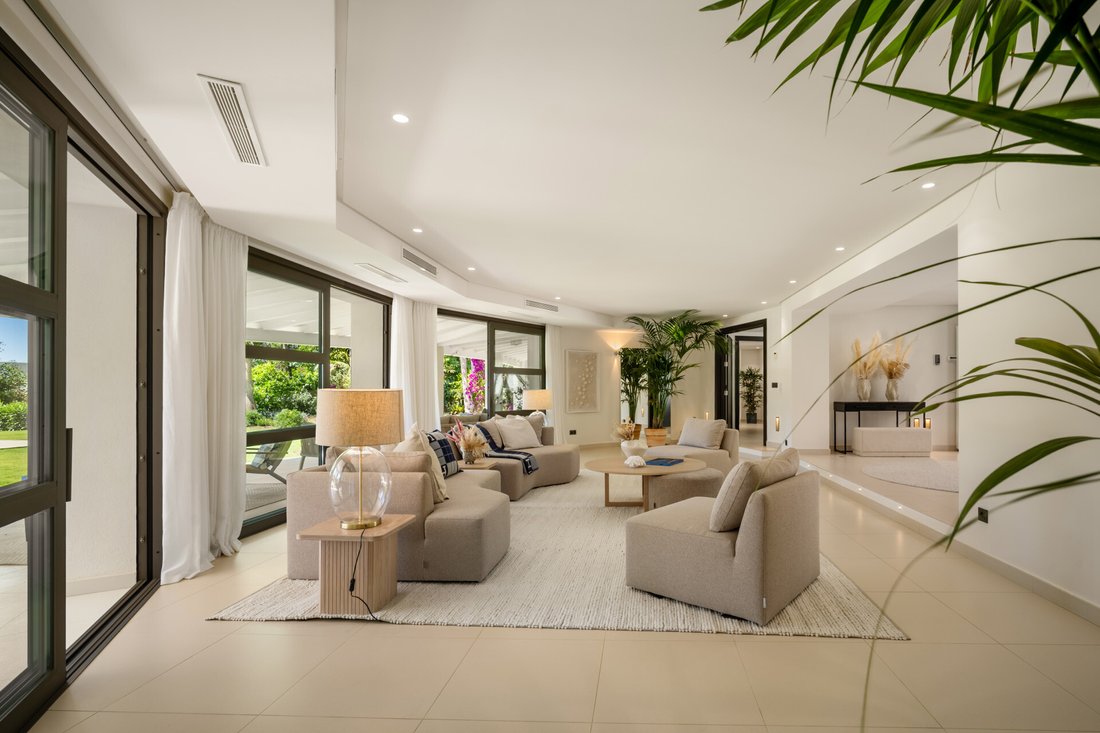 Villa in Nueva Andalucia, Marbella, Spain 5 - 15709418