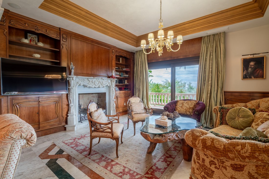Villa in Marbella, Andalusia, Spain 5 - 16745836