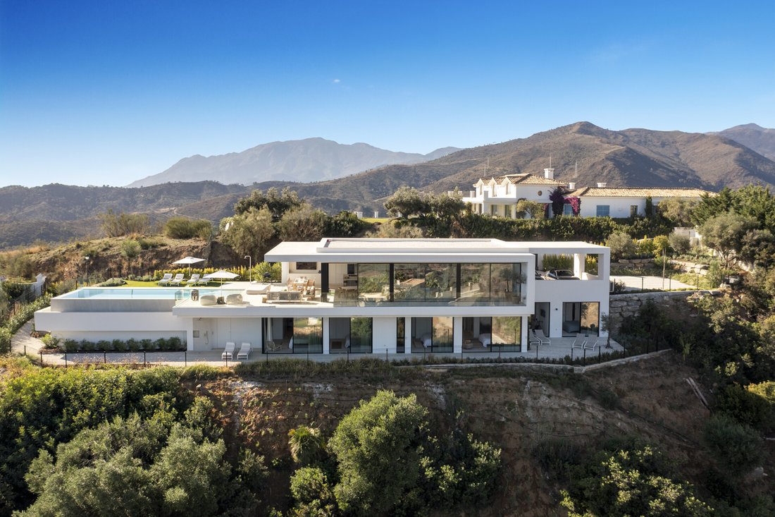 Villa in Benahavis, Andalusia, Spain 2 - 16746128