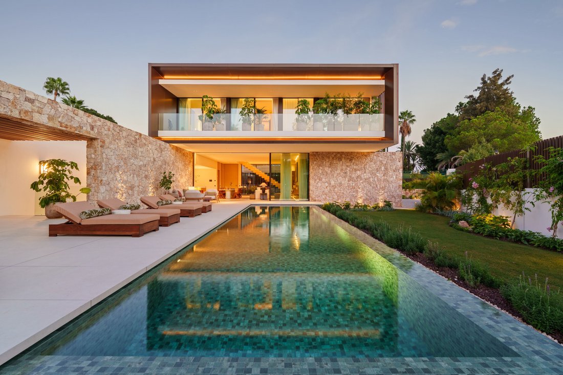 Villa in Marbella, Andalusia, Spain 2 - 16746002