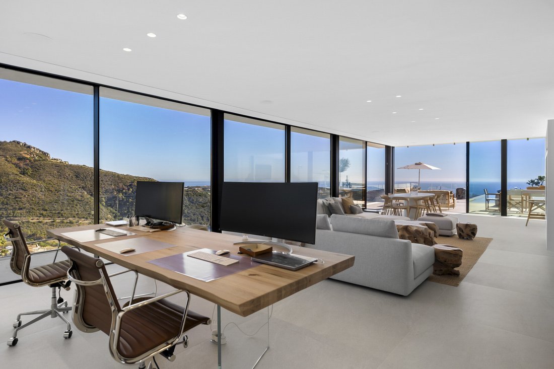 Villa in Benahavis, Andalusia, Spain 4 - 16746128