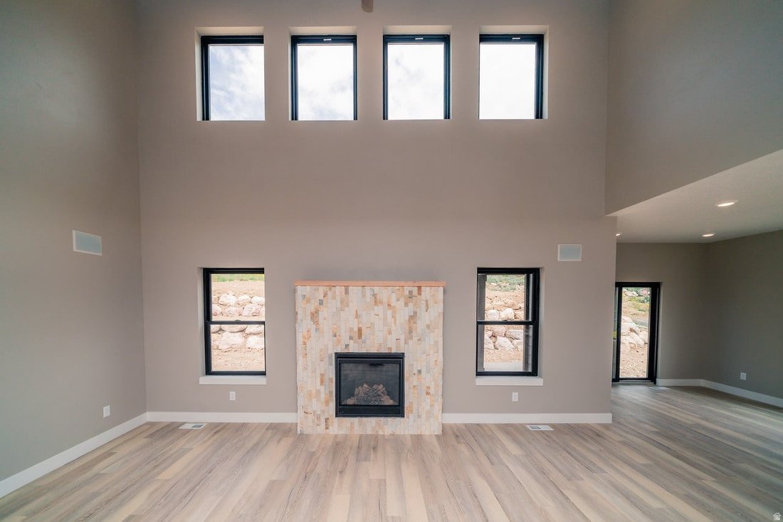 House in Hyrum, Utah, United States 2 - 16745709