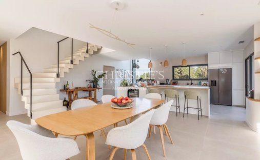 Léognan Xviiith Century Castle Annex Park Swimming Pool Tennis